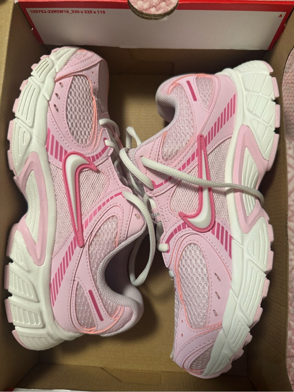 Nike Womens V5 RNR Pink Foam Pinksicle Shoes Sz 9
New Activewear IQ9408-663